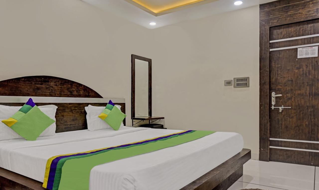 Treebo Trend Jalsa Dlx Hoshangabad Road Bhopal Exterior foto